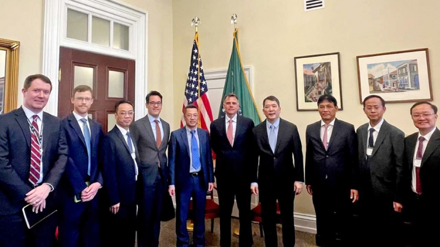 Vietnam and United States boost financial cooperation